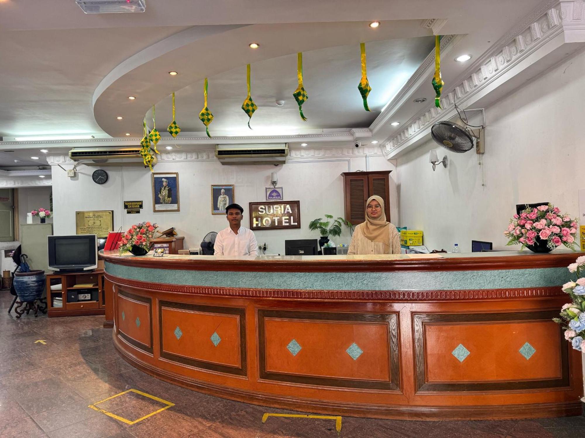 Suria Hotel Sdn Bhd 哥打巴鲁 外观 照片
